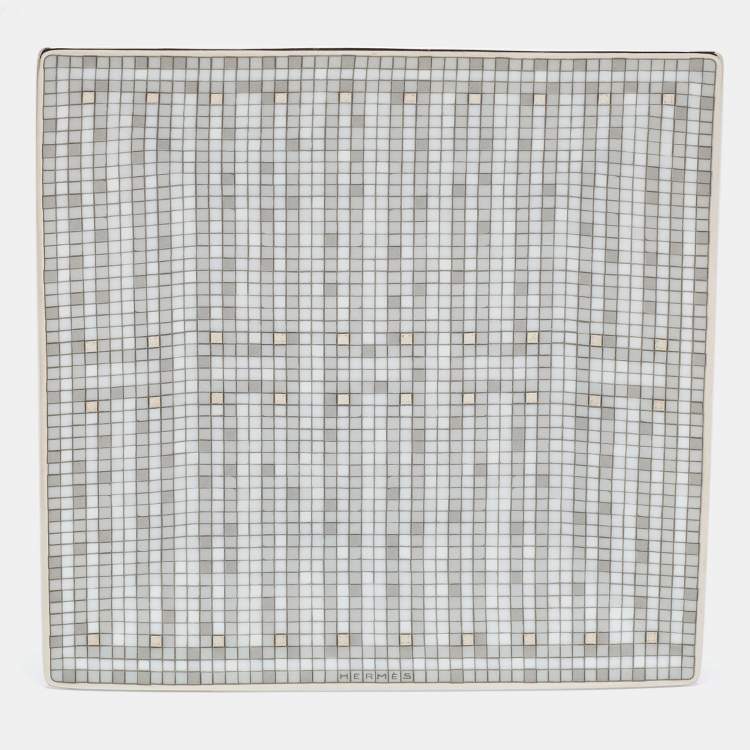 Pre Owned Hermes Mosaique au 24 Platinum n°2 Square Plate