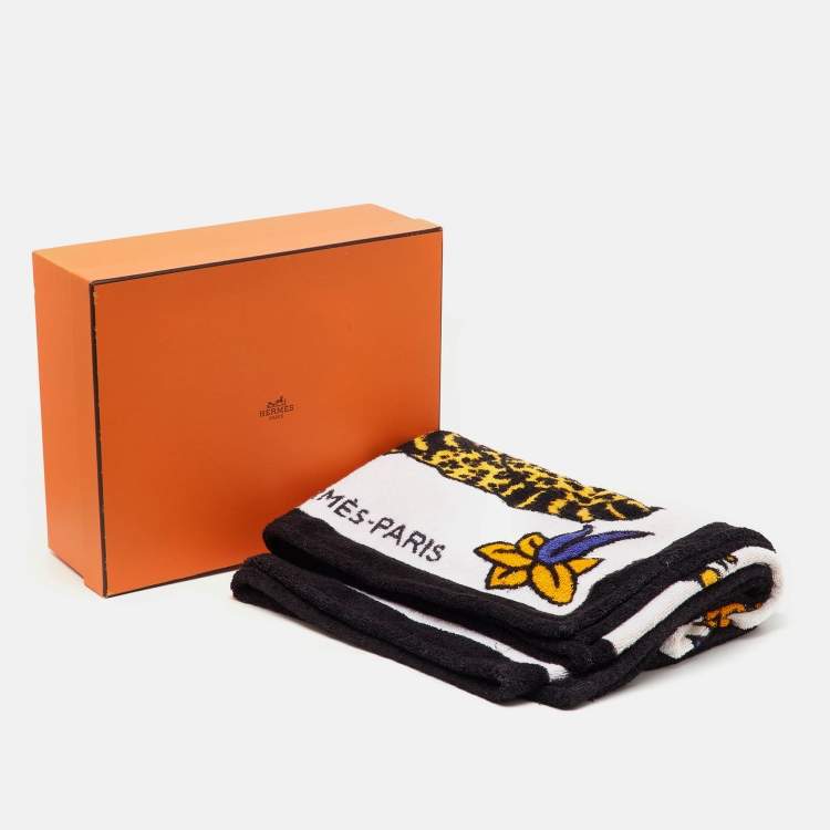 Pre Owned Hermès White/Orange Leopards Cotton Beach Towel