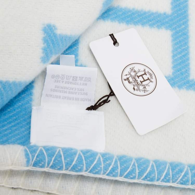 Pre Owned Hermès Blue/White Cashmere Avalon Baby Blanket