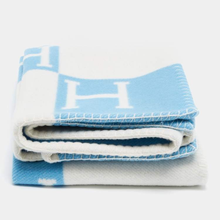 Pre Owned Hermès Blue/White Cashmere Avalon Baby Blanket