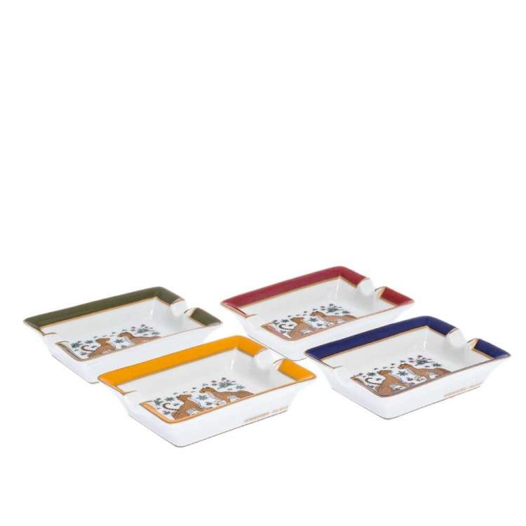 Pre Owned Hermes Porcelain Mini Ashtray Set