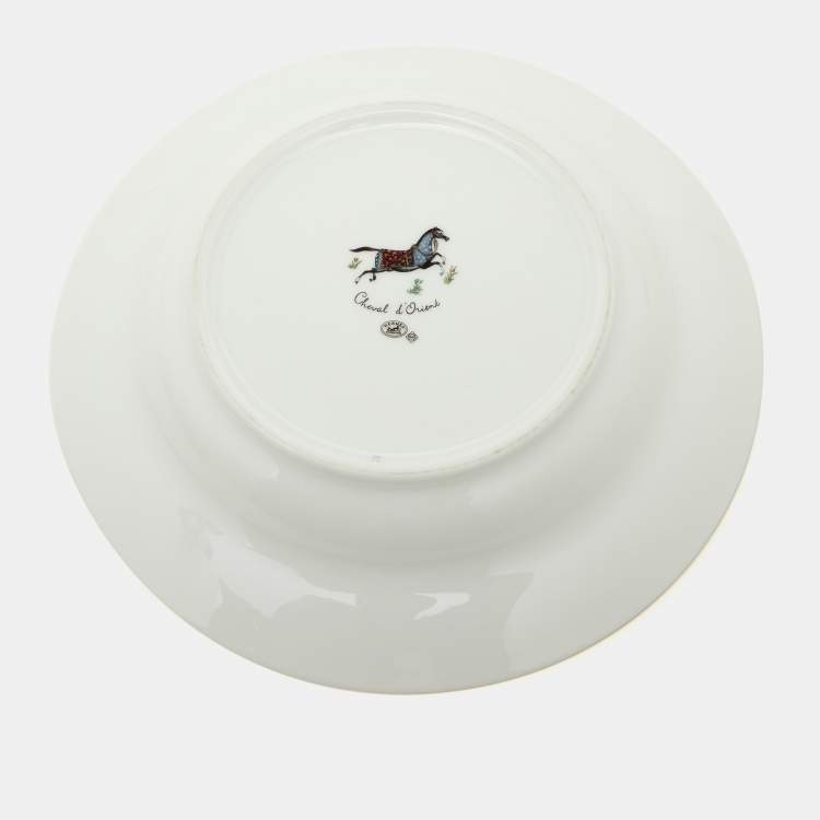 Pre Owned Hermes White Cheval d’Orient Rimmed Porcelain Soup Plates Set of 9 