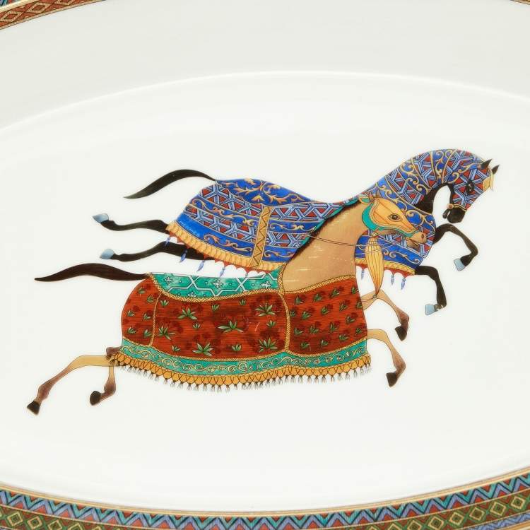 Pre Owned Hermès Cheval d’Orient White Printed Porcelain Vegetable Dish 