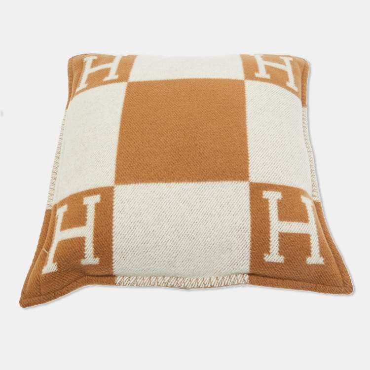 Pre Owned Hermès Brown Printed Wool Avalon Pillow