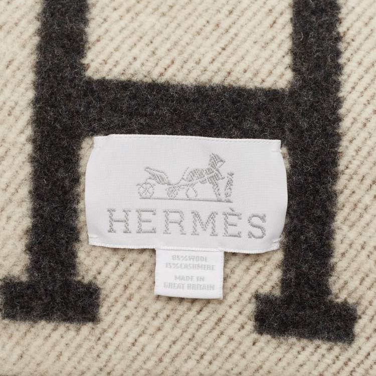 Pre Owned Hermès Écru / Gris Foncé Wool Avalon Throw Blanket