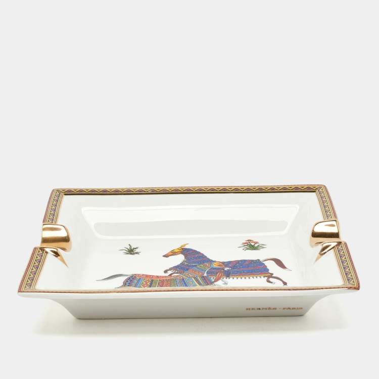 Pre Owned Hermès White Cheval Porcelain Ashtray