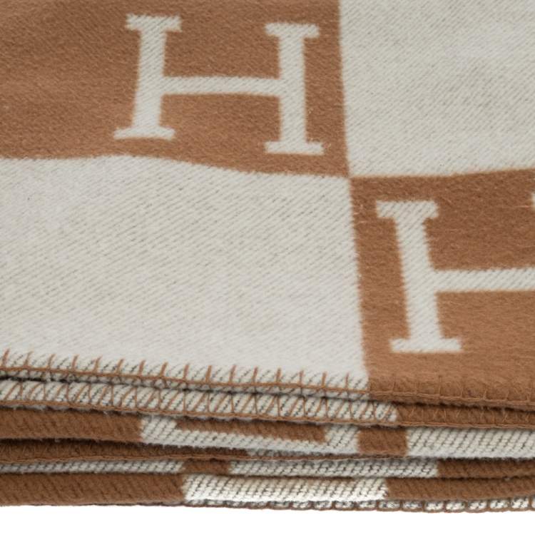 Pre Owned Hermes Ecru & Camel Merino Wool Avalon Throw Blanket