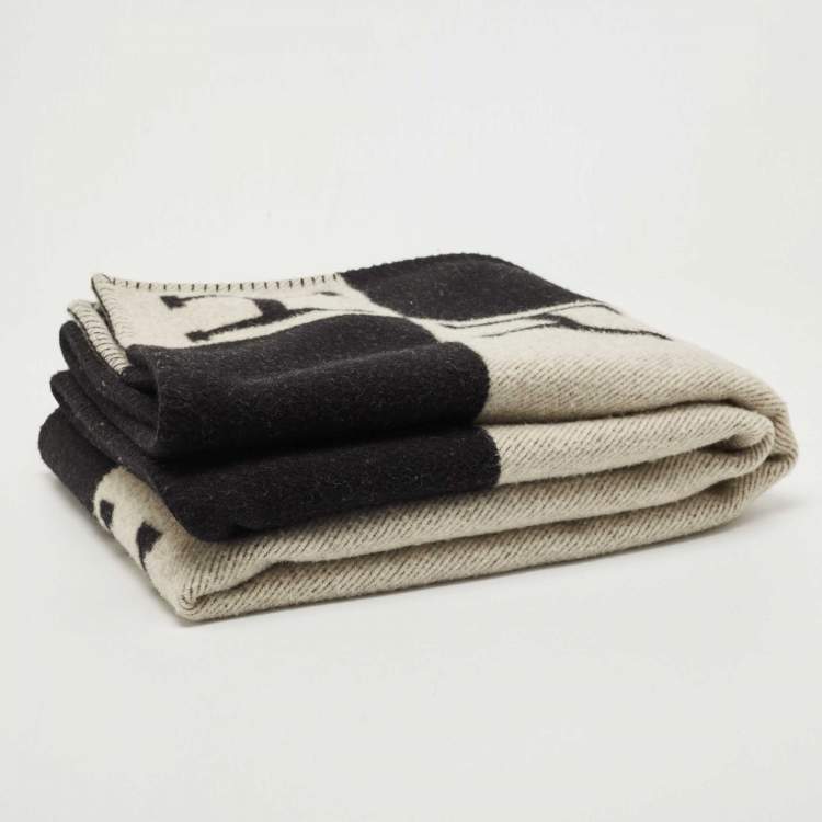 Pre Owned Hermes Black Cashmere & Wool Avalon III Blanket