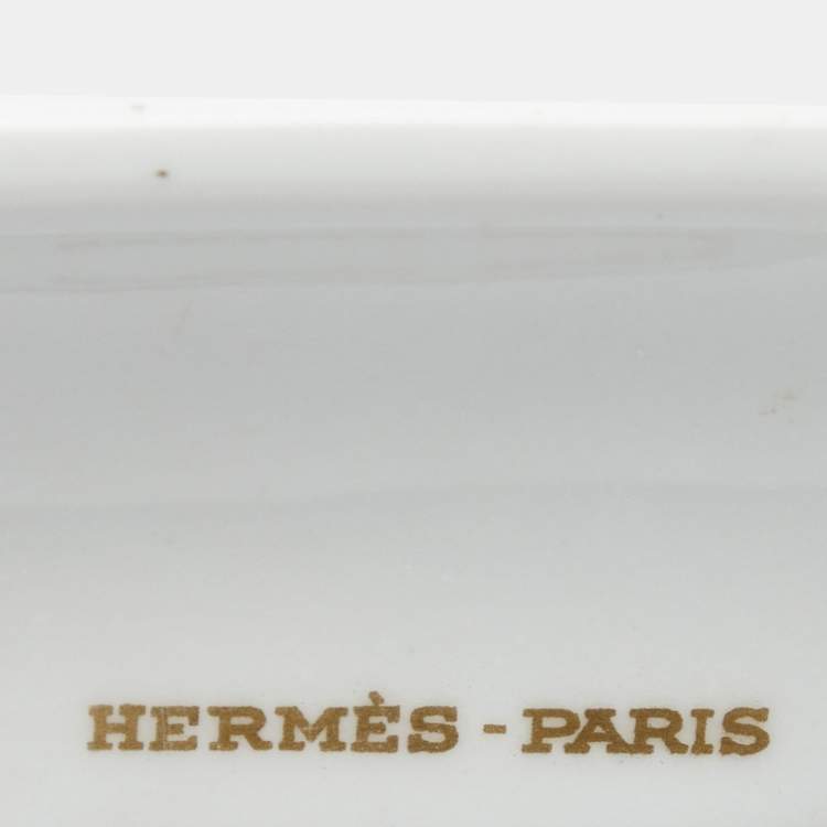Pre Owned Hermès Porcelain Horse Carriage Ashtray