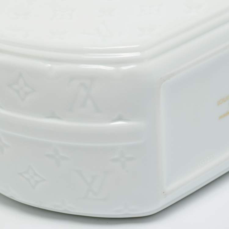 Pre Owned Louis Vuitton Petite Boite Chapeau Vase White Monogram Porcelain