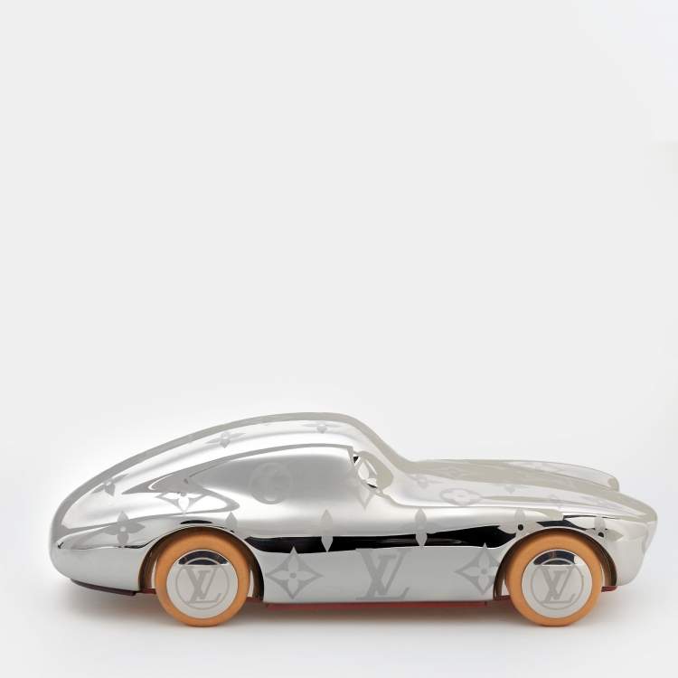 Pre Owned Louis Vuitton Silver Tone Voguez Volez Voyagez Paperweight