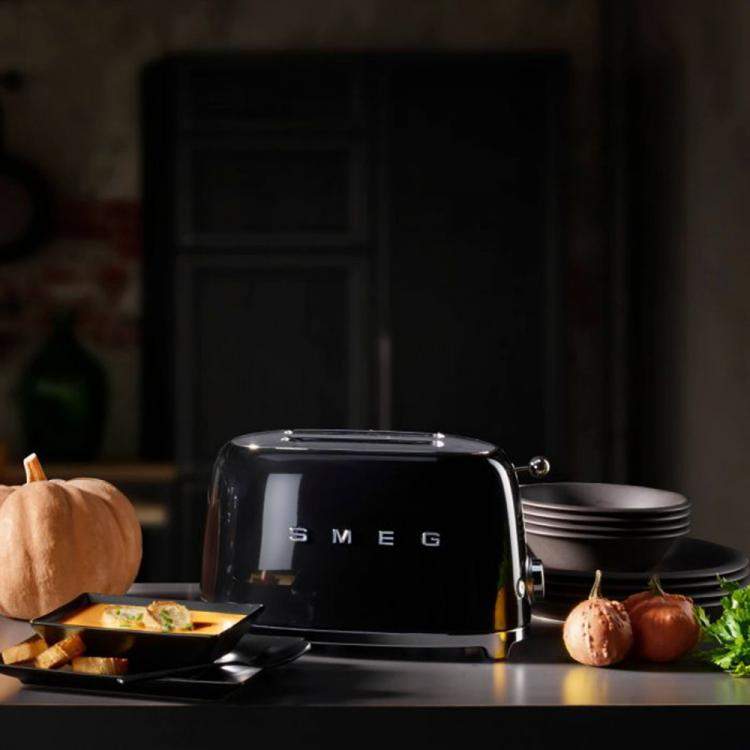 Pre Owned Smeg 50's Retro Style Aesthetic 2 Slice Toaster, Black (Available for UAE Customers Only)