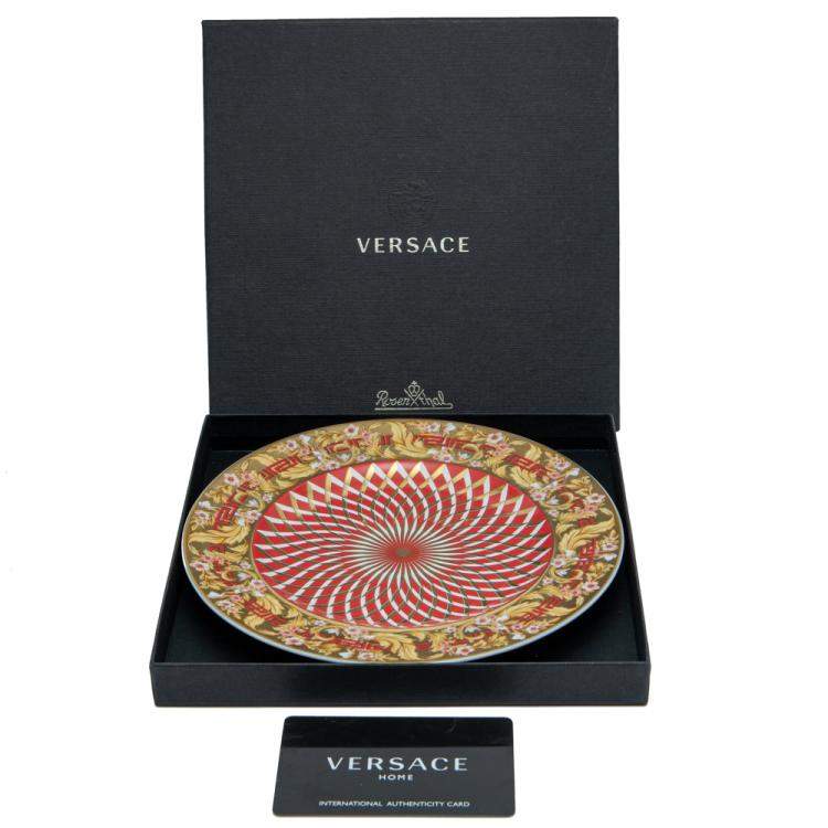 Pre Owned Versace Porcelain Bright Christmas Plate 18 CM