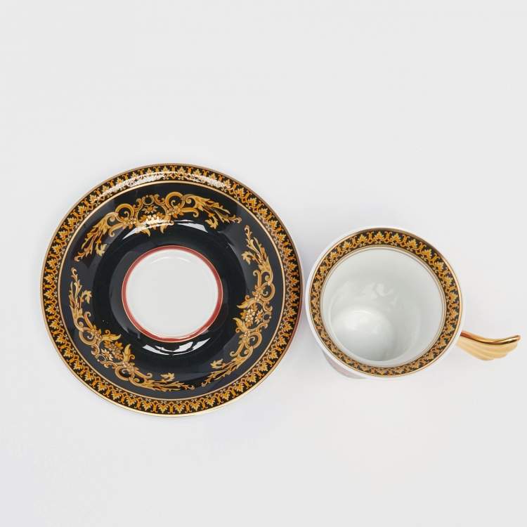 Pre Owned Versace x Rosenthal Light Red Porcelain Medusa Espresso Cup and Saucer