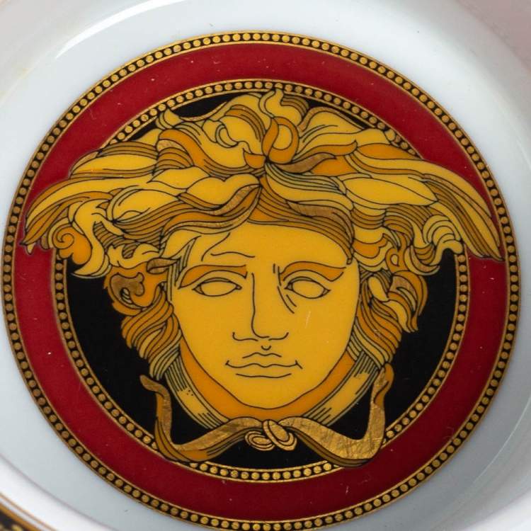 Pre Owned Versace x Rosenthal Medusa Porcelain Tea Cups Set of 5