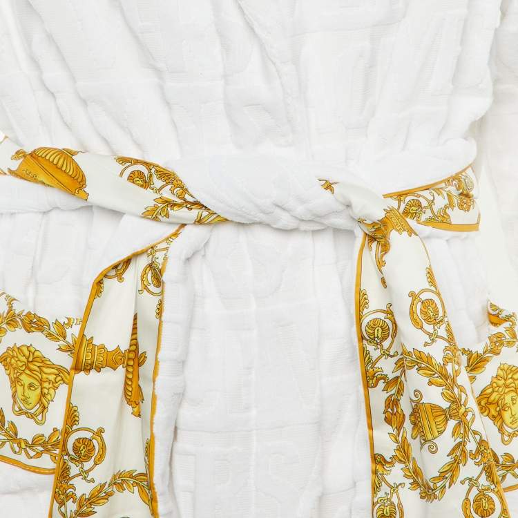 Pre Owned Versace Home White Monogram Terry Cotton Baroque Print Bathrobe L 