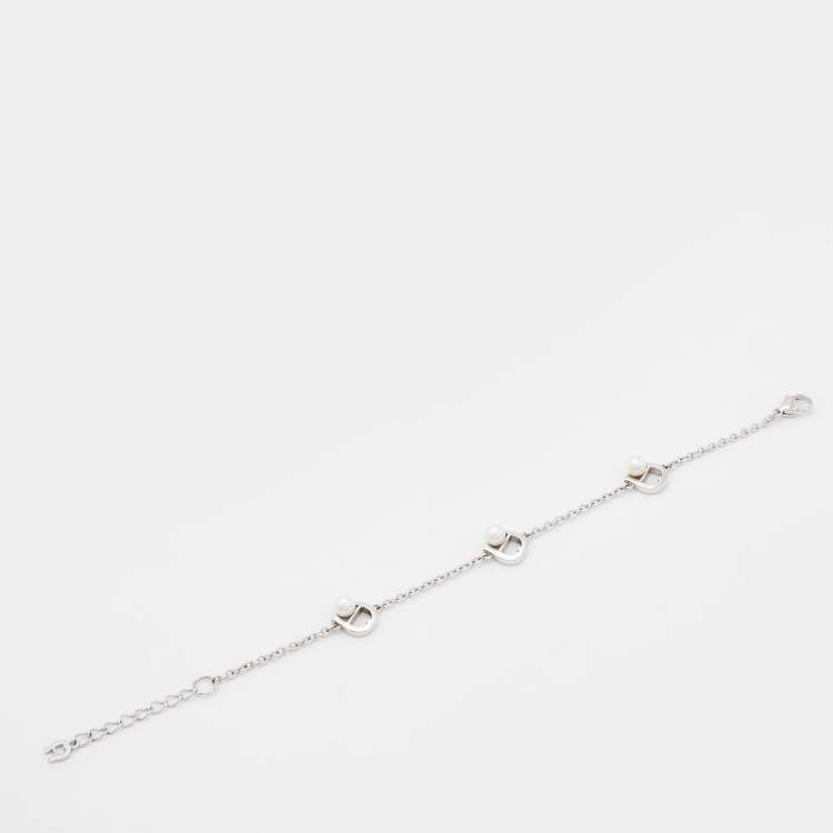 Pre Owned Aigner Faux Pearl Silver Tone Bracelet