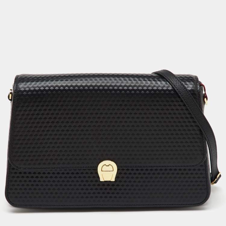 Pre Owned Aigner Black Textured Leather Genoveva Shoulder Bag