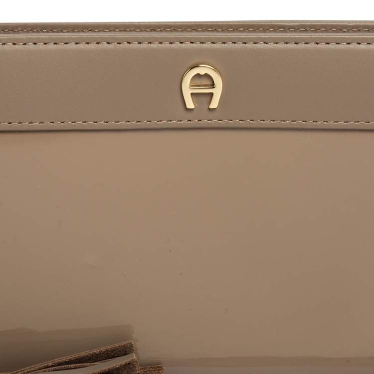 Pre Owned Aigner Taupe Leather and Patent Leather Cavallina Tassel Zip Around Wallet