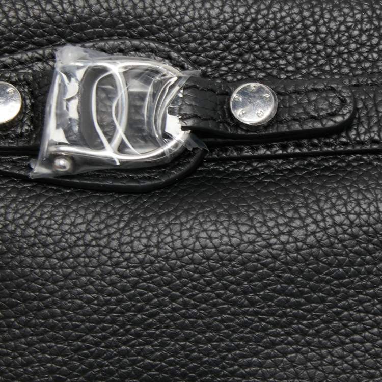Pre Owned Aigner Black Leather Top Zip Baguette 