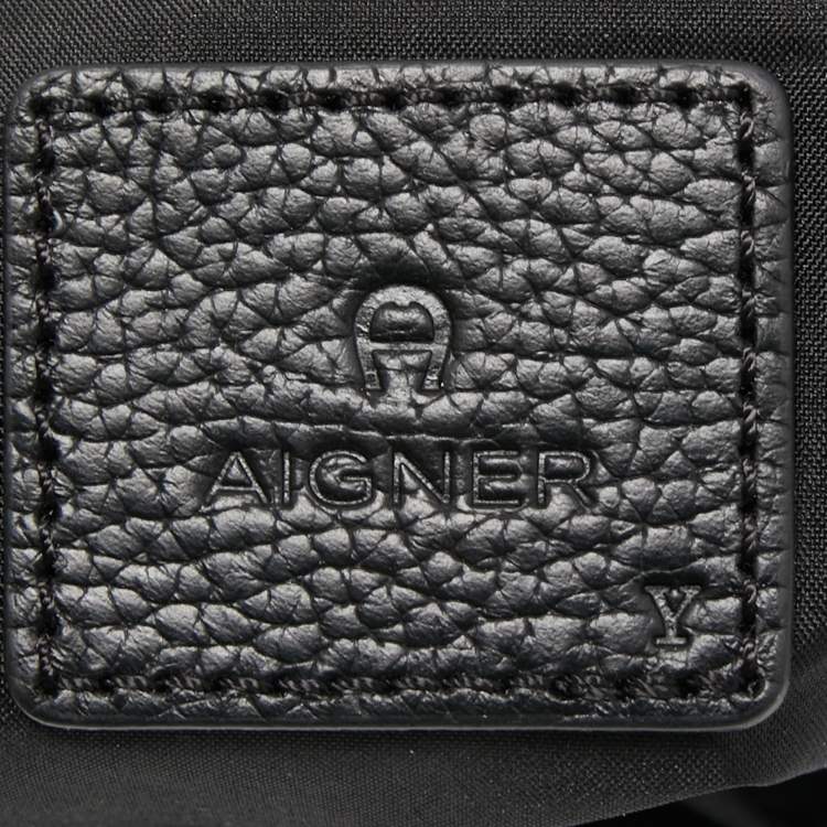 Pre Owned Aigner Black Leather Top Zip Baguette 