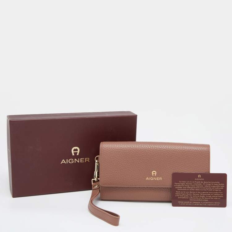 مملوكة مسبقًا Aigner Brown Leather Flap Continental Wristlet Wallet