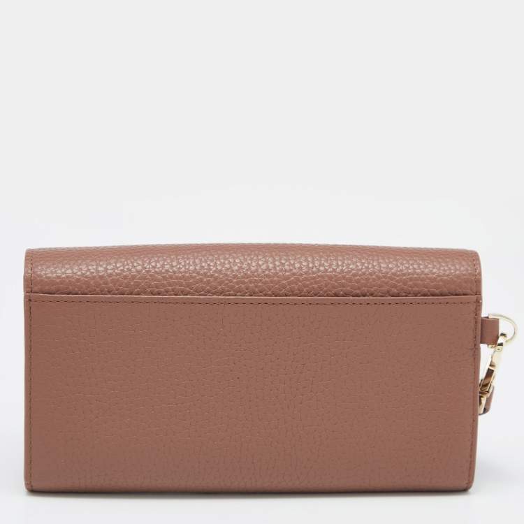 مملوكة مسبقًا Aigner Brown Leather Flap Continental Wristlet Wallet