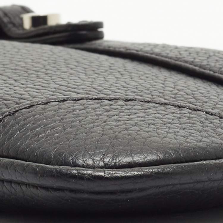 Pre Owned Aigner Black Leather Buckle Baguette Bag