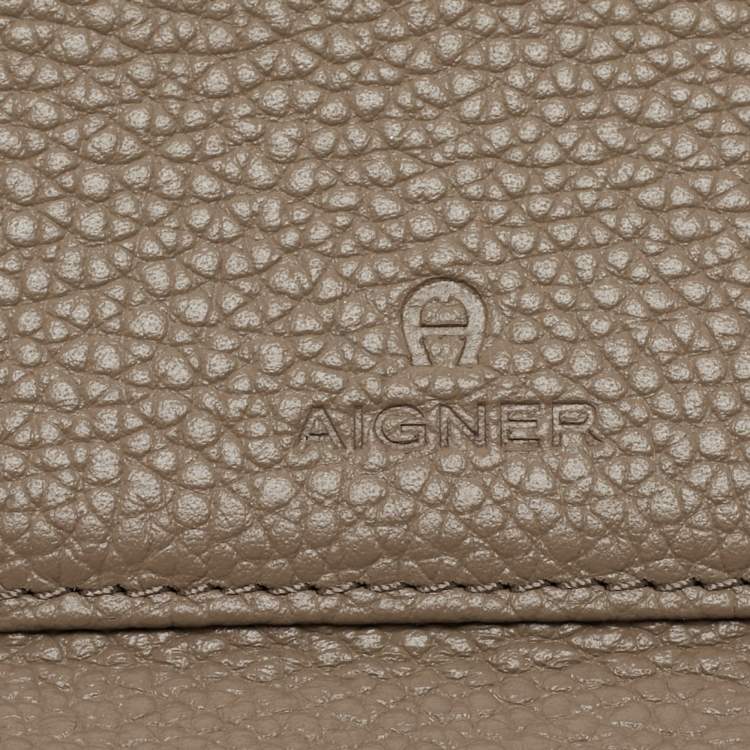 Pre Owned Aigner Beige Leather Pria Trifold Wallet