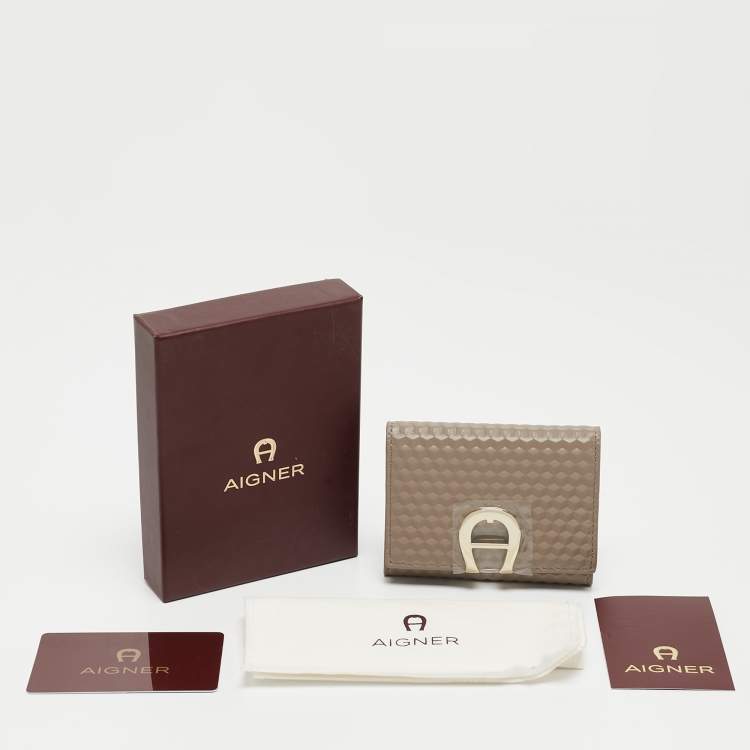 Pre Owned Aigner Beige Leather Pria Trifold Wallet