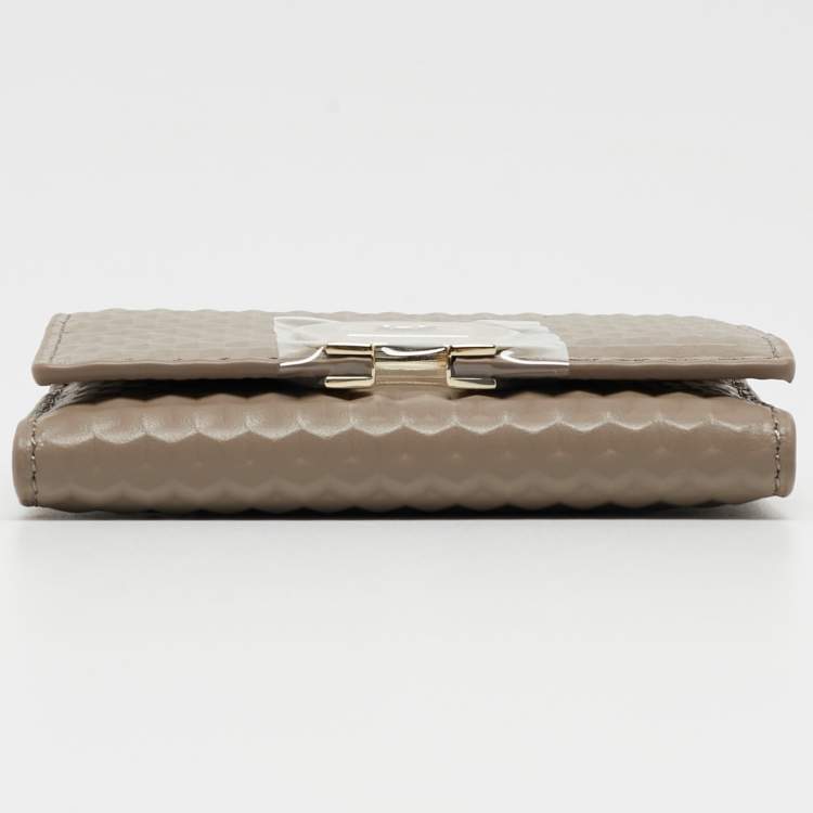 Pre Owned Aigner Beige Leather Pria Trifold Wallet