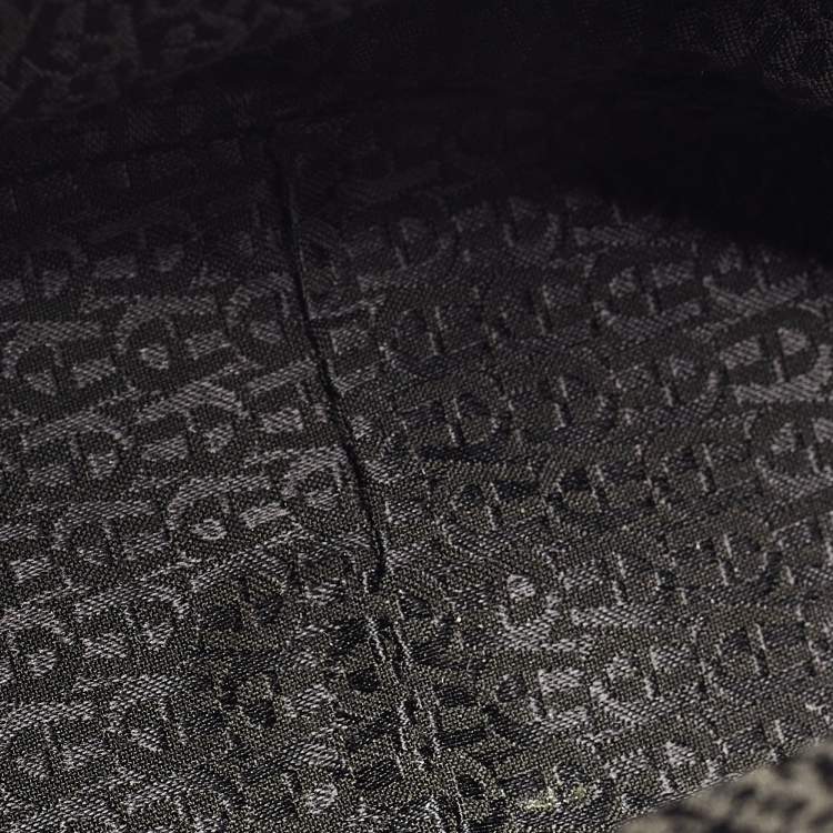 Pre Owned Aigner Black Signature Leather Genoveva Top Handle Bag