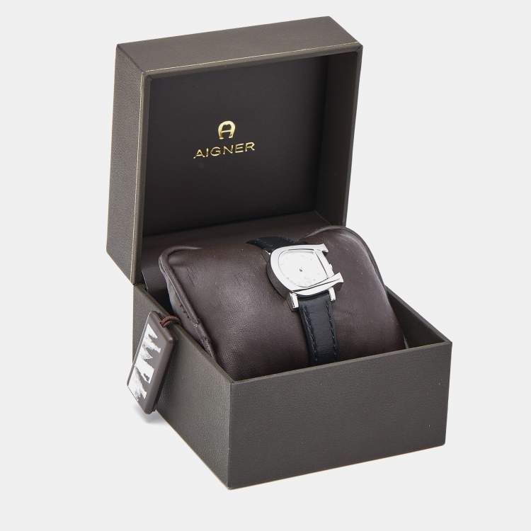 Pre Owned Aigner White Mother of Pearl Stainless Steel Leather Genua Due A31000 Women's Wristwatch 26 mm