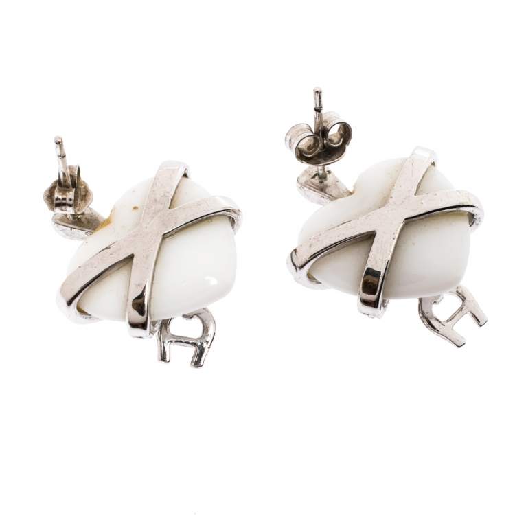 مملوكة مسبقًا Aigner Crystal Resin Heart Charm Silver Tone Earrings