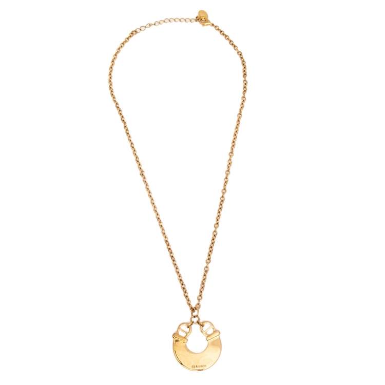 مملوكة مسبقًا Aigner Gold Tone Crystal Studded Logo Necklace & Earrings Set 