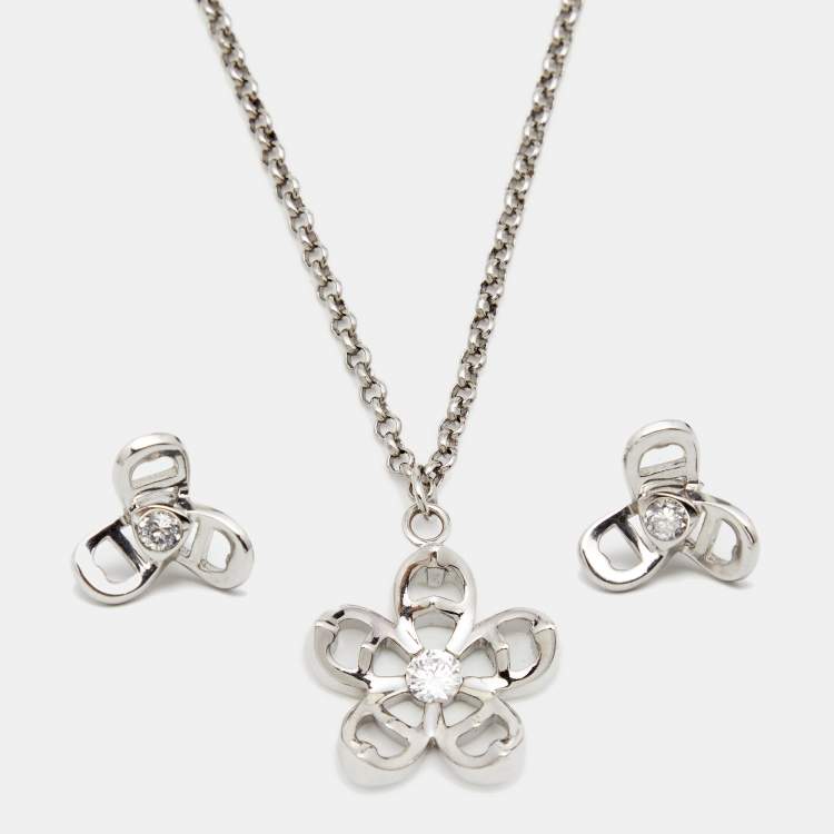 Pre Owned Aigner Crystals Silver Tone Metal Necklace Earring Set