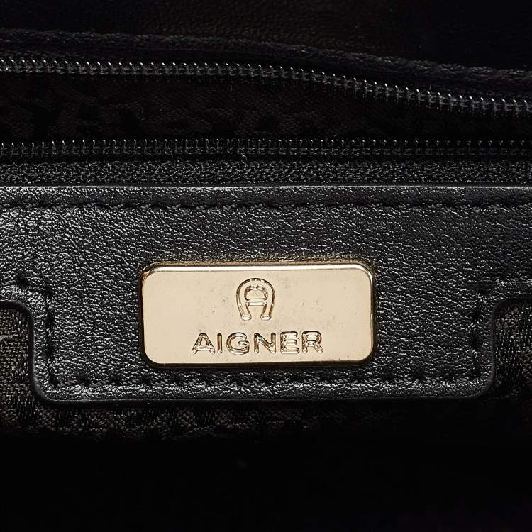 Pre Owned Aigner Black Logo Embossed Leather Pria Chain Shoulder Bag