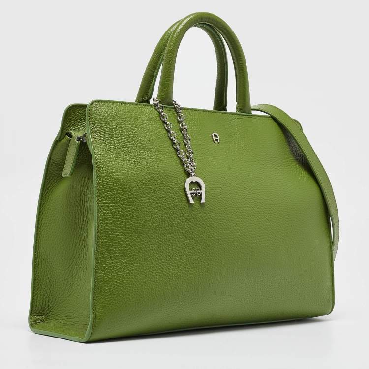 Pre Owned Aigner Apple Green Leather Medium Cybill Tote