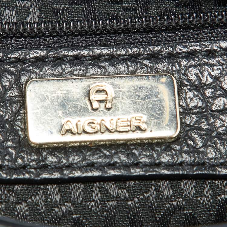 مملوكة مسبقًا Aigner Black Leather Flap Crossbody Bag