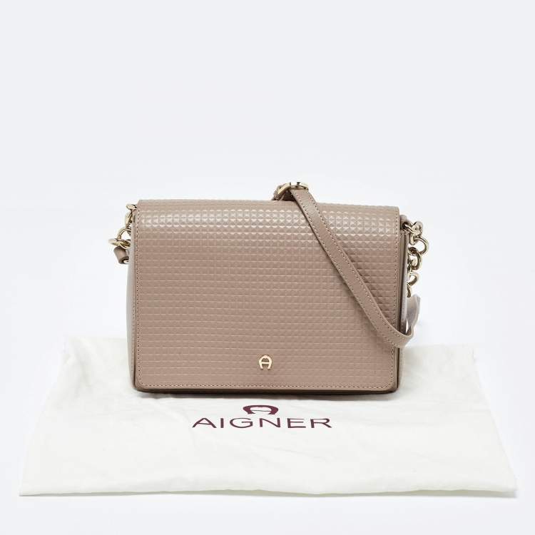 Pre Owned Aigner Beige Embossed Leather Flap Chain Crossbody Bag