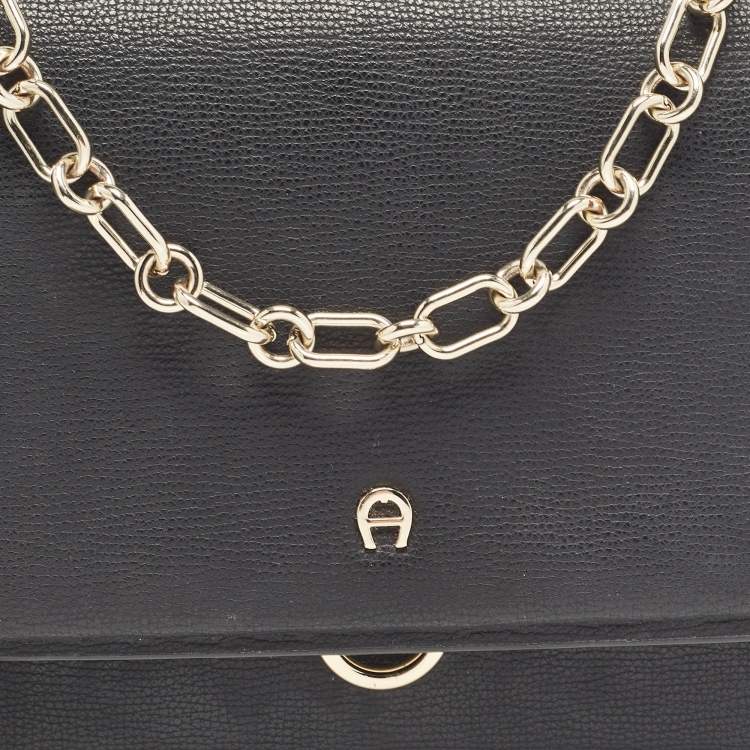 Pre Owned Aigner Black Leather Grazia Shoulder Bag