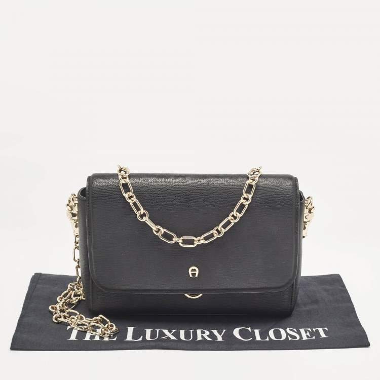 Pre Owned Aigner Black Leather Grazia Shoulder Bag