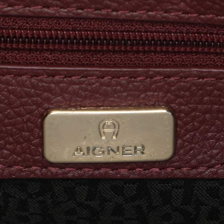 Pre Owned Aigner Burgundy Leather Shoulder Bag