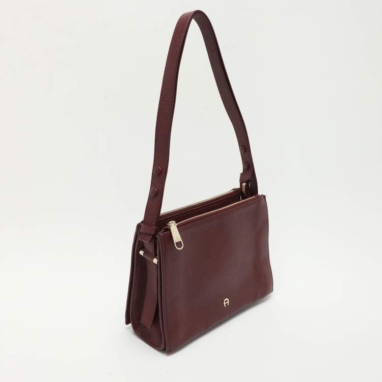Pre Owned Aigner Burgundy Leather Shoulder Bag