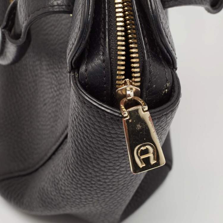 Pre Owned Aigner Black Grained Leather Cybill Tote