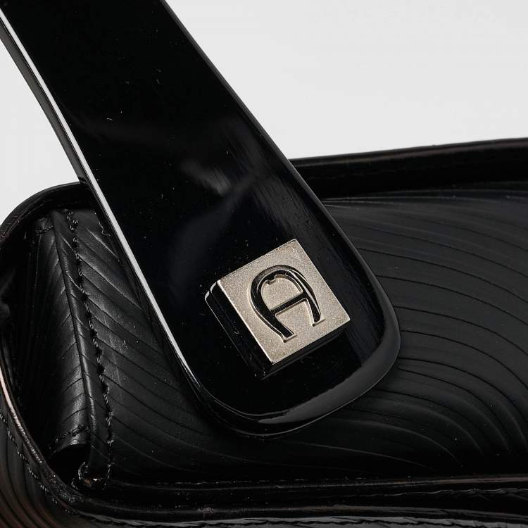 Pre Owned Aigner Black Textured Leather Flap Top Handle Bag