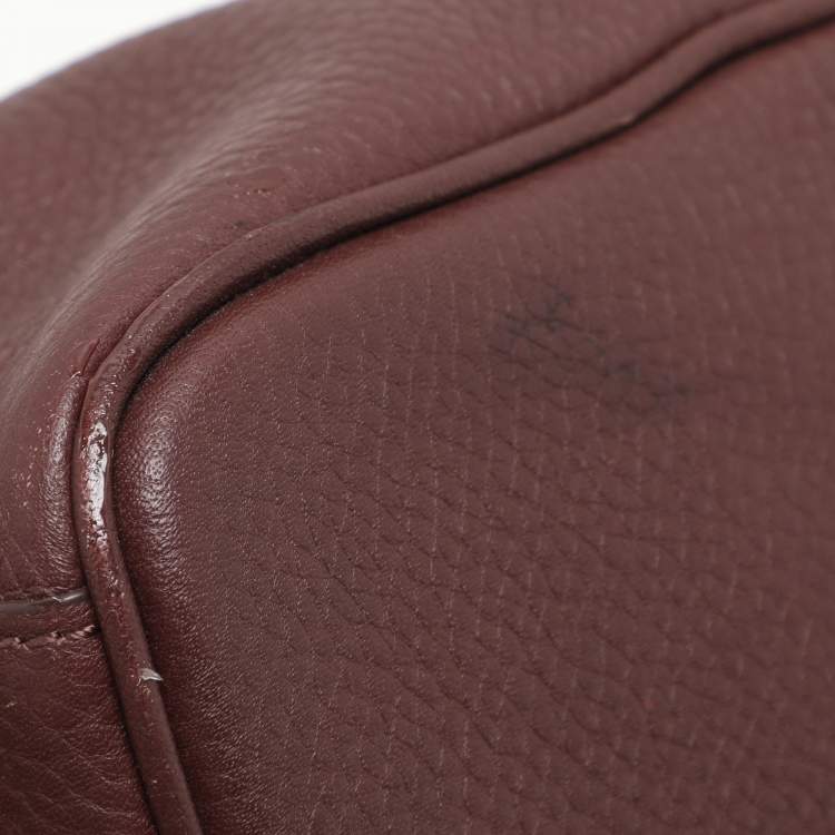 Pre Owned Aigner Burgundy Leather Bombe A Camera Crossbody Bag
