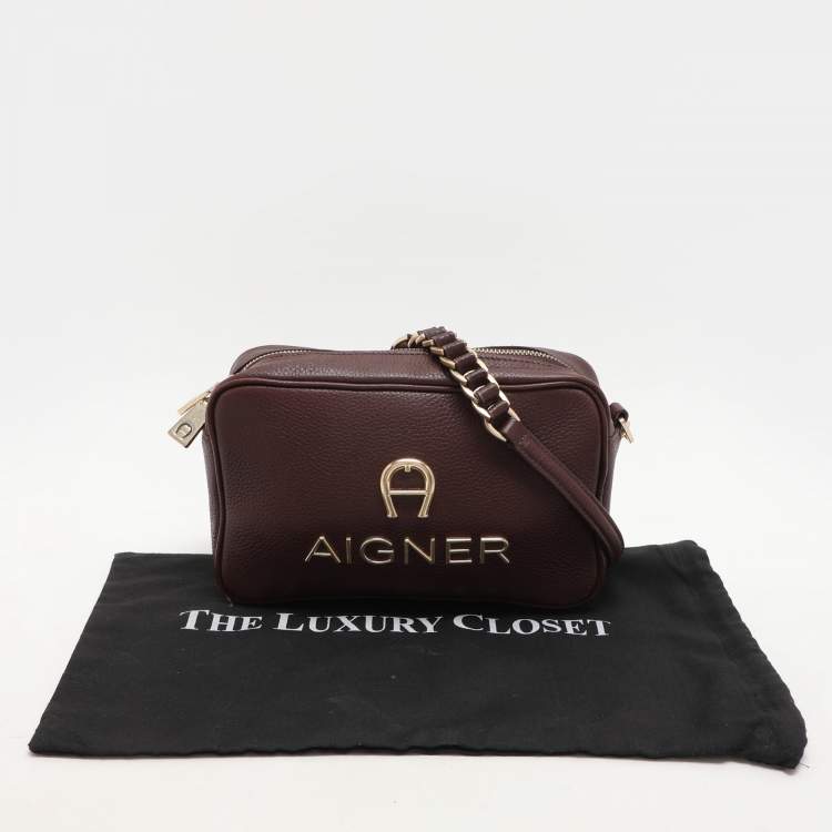 Pre Owned Aigner Burgundy Leather Bombe A Camera Crossbody Bag