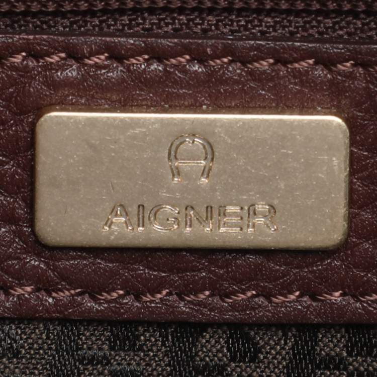 Pre Owned Aigner Burgundy Leather Bombe A Camera Crossbody Bag