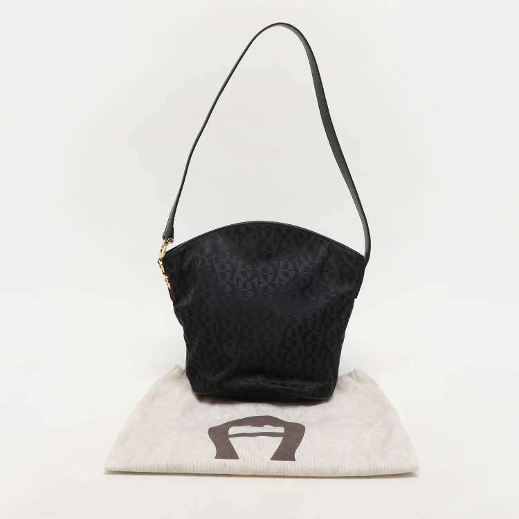 Pre Owned Aigner Black Signature Canvas And Leather Shoulder Bag